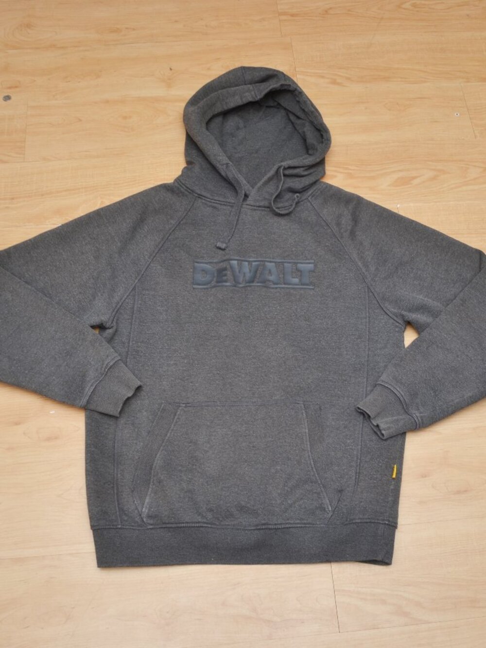Dewalt Men's Pre Owned Logan Heavy Duty Pullover Hoodie MEDIUM